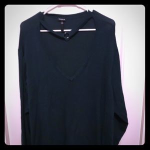 Green sweater with O Ring Choker
